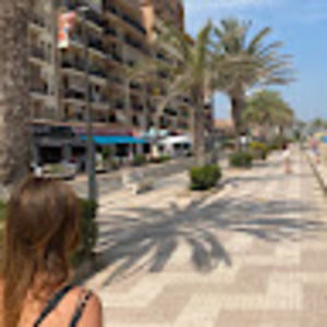 Meet your Posher, Isabella